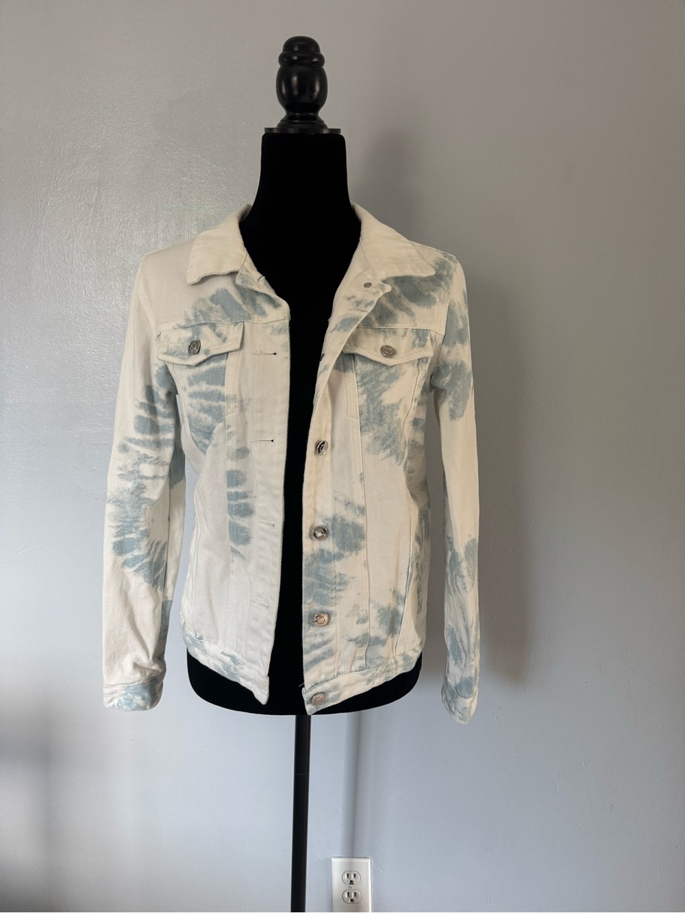 Altar'd State Light Blue & White Tie-Dye Denim Jacket -women